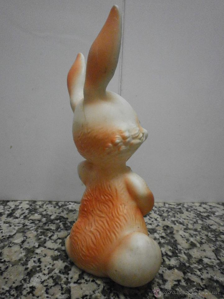 Figuras de goma y PVC: ANTIGUO CONEJO - Foto 3