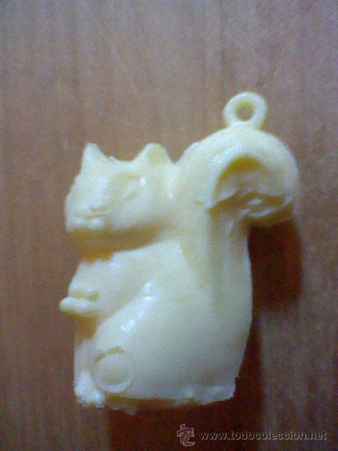 Figuras de Borracha e PVC: figura mu&ntilde;eco promocional plastico chicles detergente pastelitos helado coca cola ARDILLA colgador