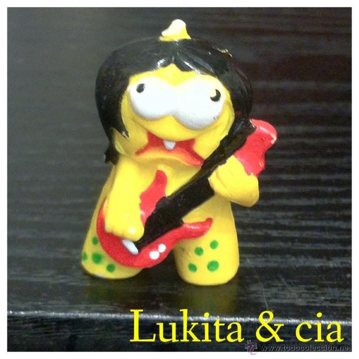 Figuras de Borracha e PVC: FIGURA - MU&Ntilde;ECO DE MONDESIR.