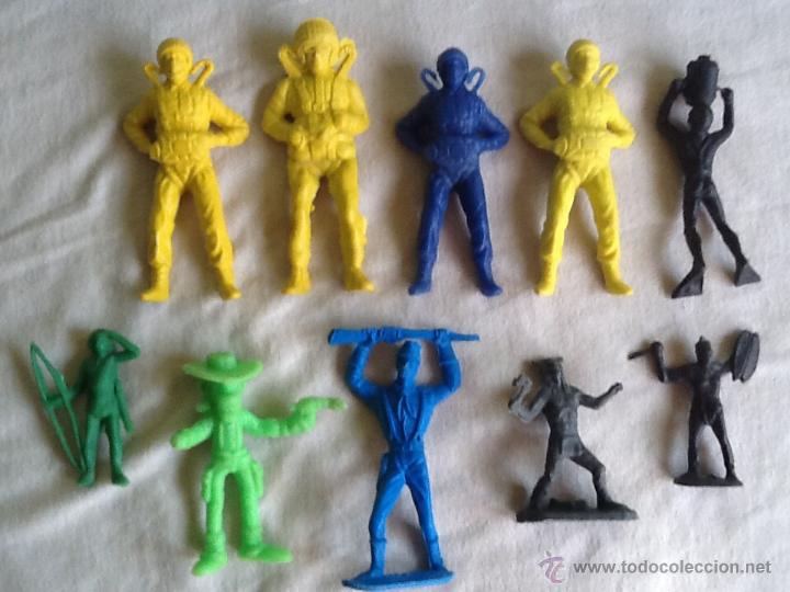 Figuras de goma y PVC: Lote de figuras varias pl&aacute;stico n.1 - Foto 1