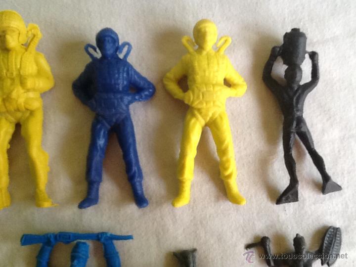 Figuras de goma y PVC: Lote de figuras varias pl&aacute;stico n.1 - Foto 3