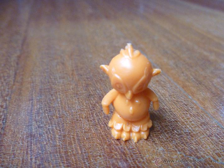 Figuras de goma y PVC: Dunkin el buho oliver naranja de la Warner - Foto 1