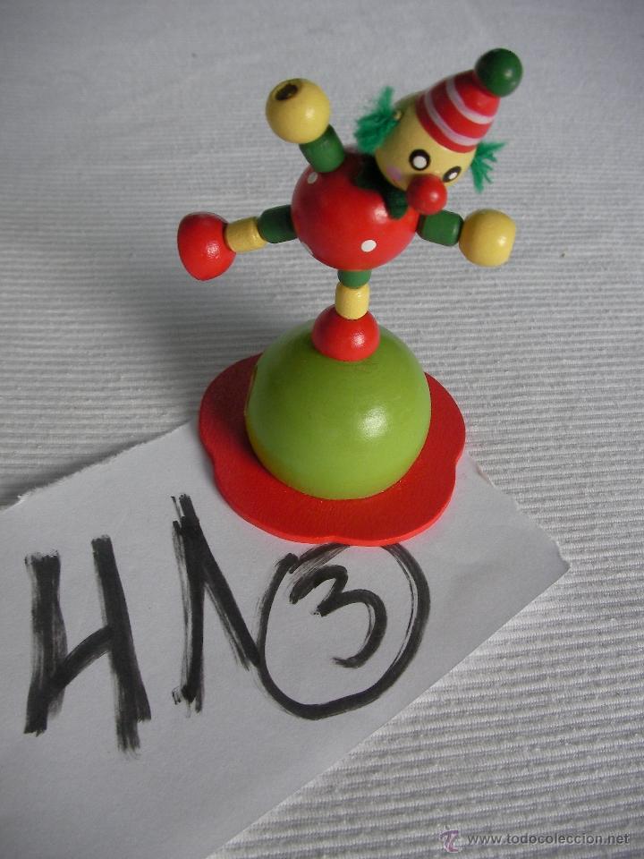 Rubber and PVC Figures: PAYASO DE MADERA ARTICULADO Y AFILADOR - POESSA - ENVIO GRATIS A ESPA&Ntilde;A