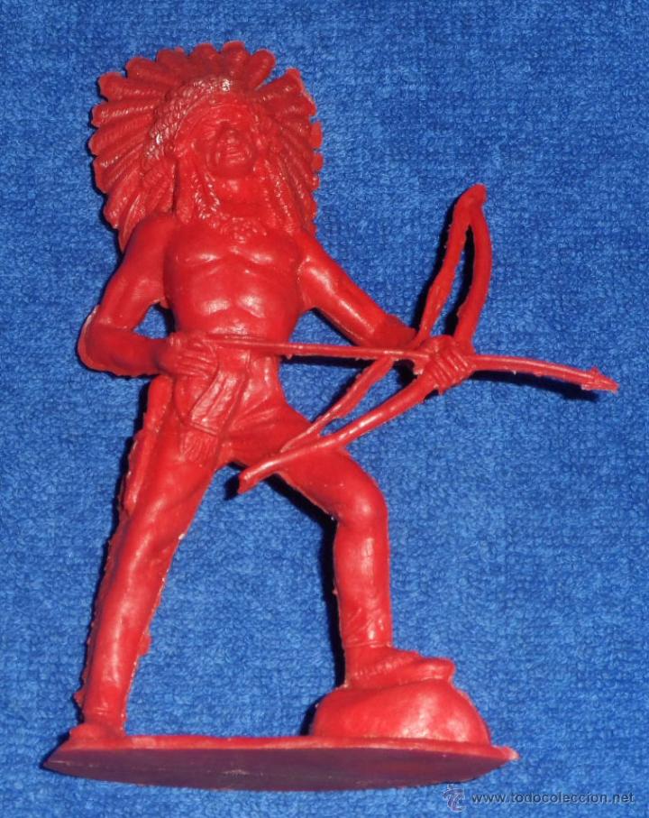 Figuras de goma y PVC: Indio con arco - Pipero - Comansi - Foto 1