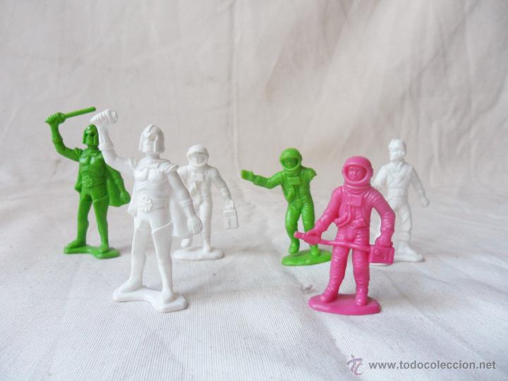 Figuras de goma y PVC: 6 FIGURAS DEL ESPACIO DE PLASTICO DURO