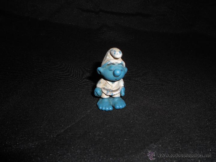 Figuras de Goma y PVC: ANTIGUO PITUFO JUDO O KARATE CINTUR&Oacute;N NEGRO EN PVC, NO FIGURA FABRICANTE