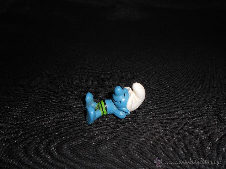 Figuras de Goma y PVC: ANTIGUO Y RARO PITUFO DURMIENDO EN PVC, PEYO, SCHELICH