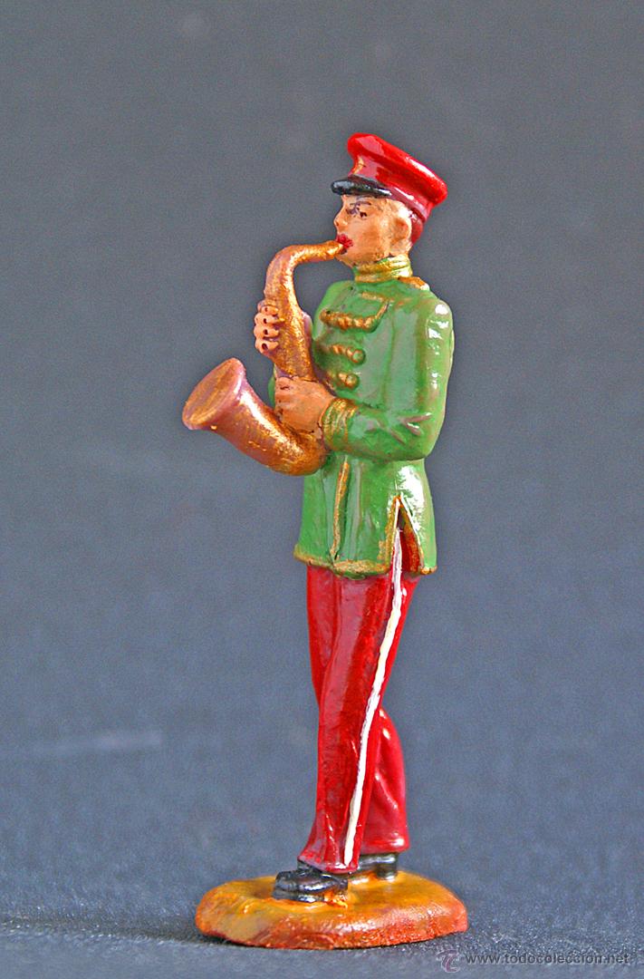 Figuras de goma y PVC: Musico del circo con saxofon - Foto 1