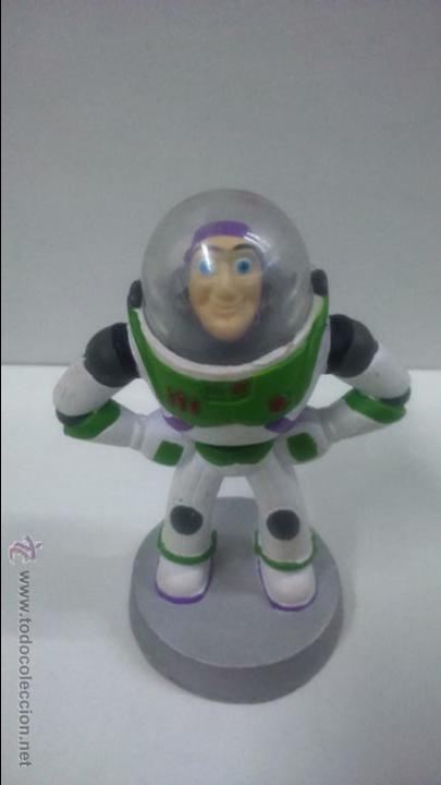 Figuras de goma y PVC: MU&Ntilde;ECO BUZZ LIGHTYEAR. DISNEY / PIXAR - Foto 1