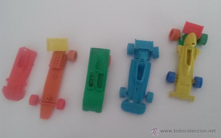 Figuras de goma y PVC: LOTE COCHE BOLIDO DUNKIN - Foto 1