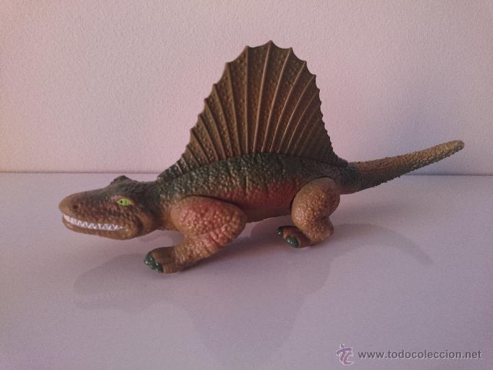 Figuras de goma y PVC: Figura Reptil - Foto 1