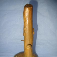 Figuras de Goma y PVC: ANTIGUO POSTE DE TORTURA DE ALCA CAPELL - AÑO 1960S.