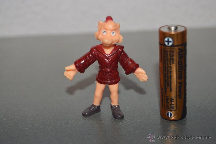 Figuras de goma y PVC: mu&ntilde;eco figura sylvan el valiente DOCOM DANONE - Foto 1