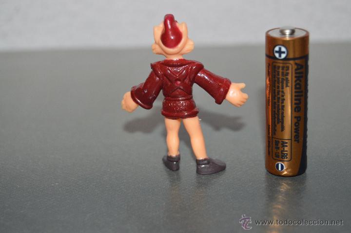 Figuras de goma y PVC: mu&ntilde;eco figura sylvan el valiente DOCOM DANONE - Foto 2