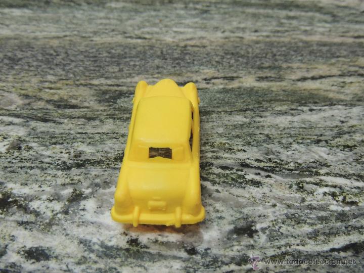 Figuras de goma y PVC: MERCEDES DE PLASTICO - Foto 3