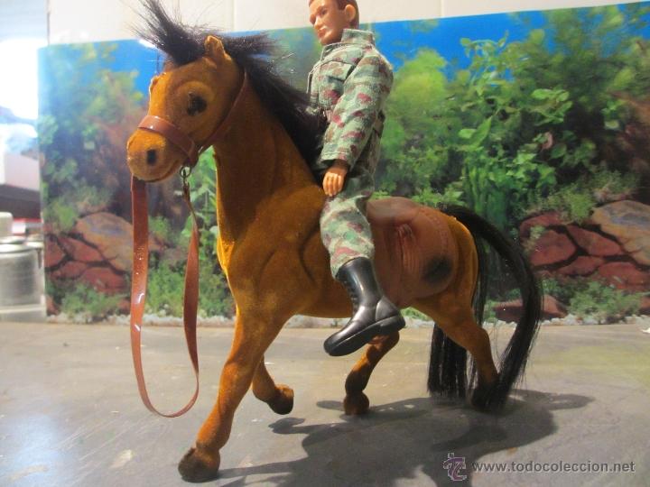 Figuras de goma y PVC: caballo para madelman - Foto 1