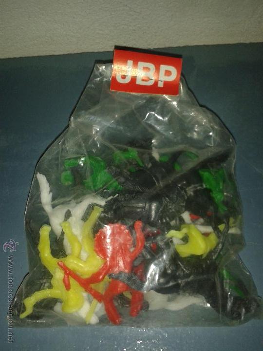 Figuras de goma y PVC: BOLSA FIGURAS OESTE. NUEVO - Foto 1