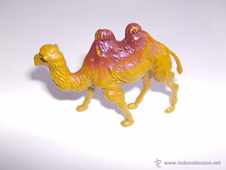 Figuras de goma y PVC: CAMELLO DE GOMA DURA. 8,5 CM