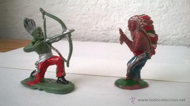 Figuras de goma y PVC: DOS FIGURAS DE INDIOS (PECH Y PROBABLEMENTE REAMSA) - Foto 1
