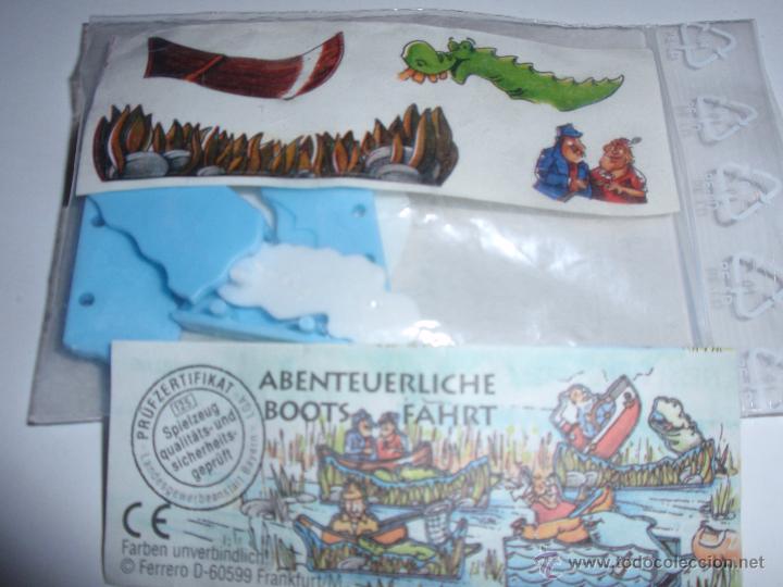 Kinder Figures: Figurita Huevo Kinder Ferrero DIORAMA LAGO NESS NESSI JUGANDO