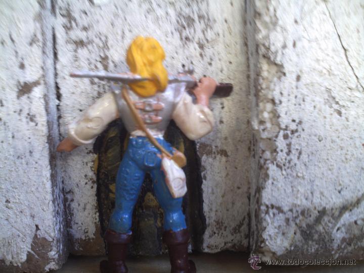 Figuras de goma y PVC: el capitan john smith de pocahontas de comansi - Foto 2