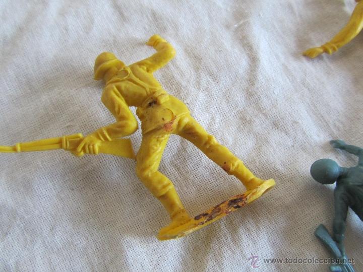 Figuras de goma y PVC: 5 soldaditos de pl&aacute;stico - Foto 9