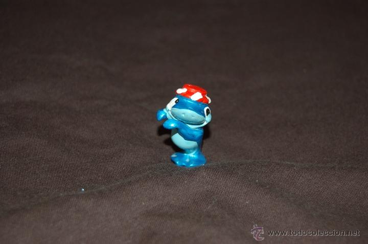 Kinder Figures: KINDER FERRERO . 1995 D (DELFIN)