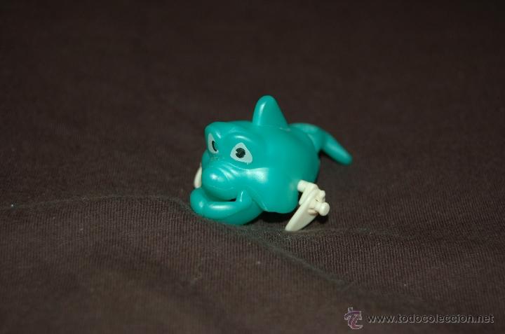 Kinder Figures: FIGURA TIPO KINDER ARTICULADA (BALLENA)