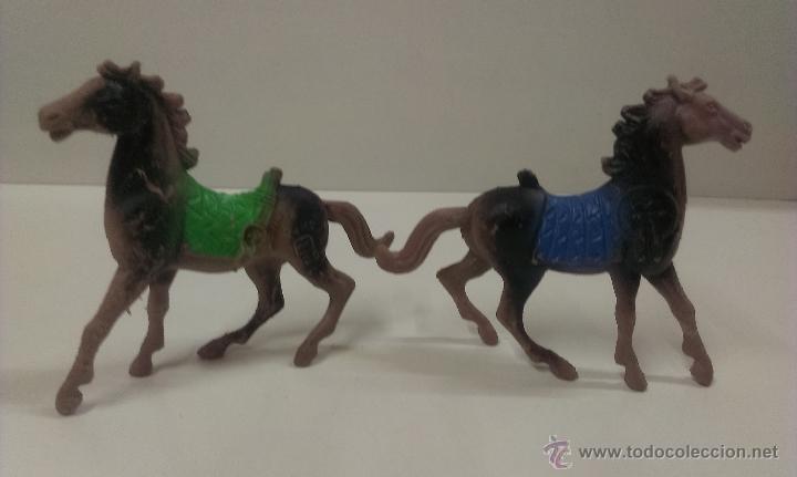 Figuras de goma y PVC: DOS CABALLOS PARA INDIOS . COMANSI - Foto 2
