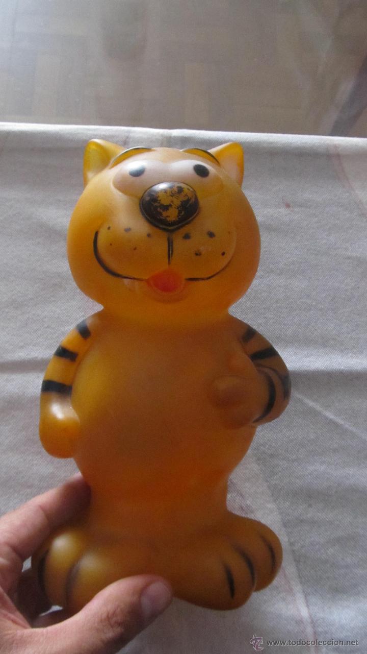 Figuras de goma y PVC: M69 MU&Ntilde;ECO DE GOMA A&Ntilde;OS 80 DEL GATO ISODORO GRANDE 22 X 14 CM. Chifle. Chiflo.