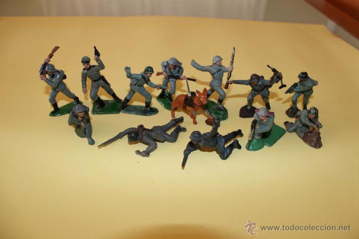 Figuras de goma y PVC: Colecci&oacute;n Alemanes en combate - Foto 1