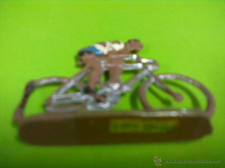 Figuras de goma y PVC: SOTORRES CICLISTA PLASTICO - Foto 2