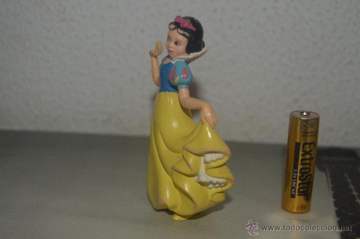 Figuras de goma y PVC: mu&ntilde;eco figura blancanieves disney - Foto 5