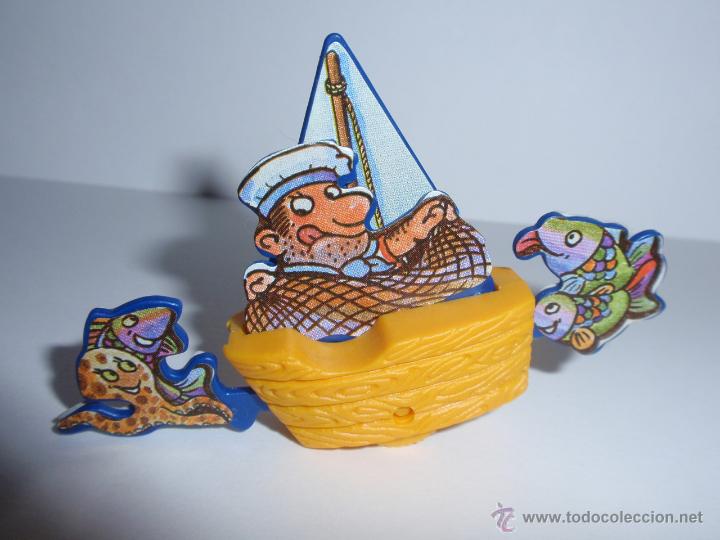 Kinder Figures: Figurita Huevo Kinder Ferrero BARCO PESCADOR Y PECES