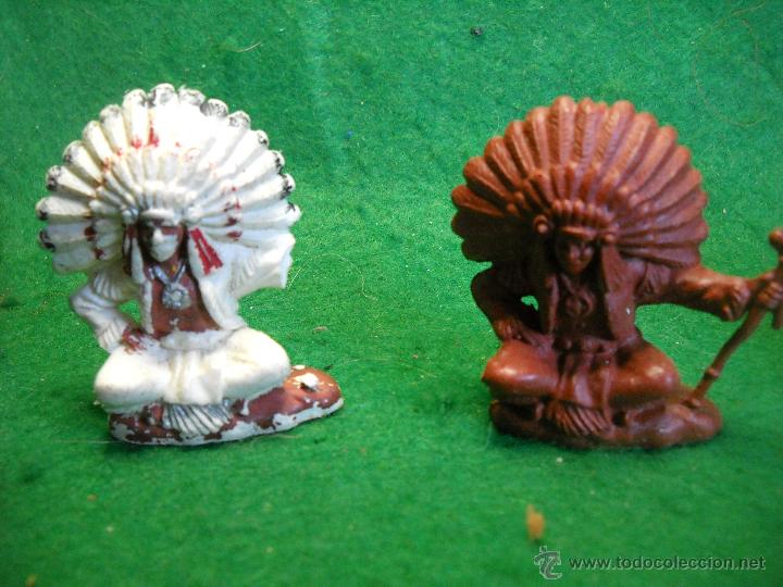 Figuras de goma y PVC: LOTE INDIOS MADE IN ENGLAND - Foto 2