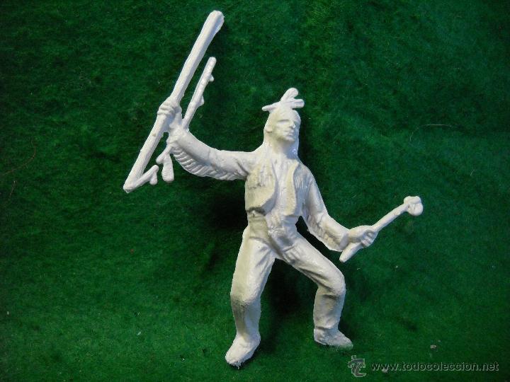 Figuras de goma y PVC: INDIO MADE IN ENGLAND - Foto 1