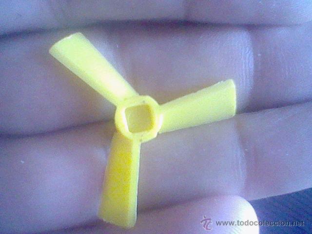 Figure di Gomma e PVC: FIGURA HELICE AMARILLA KIOSKO QUIOSCO ANTIGUA O SIMILAR PL&Aacute;STICO