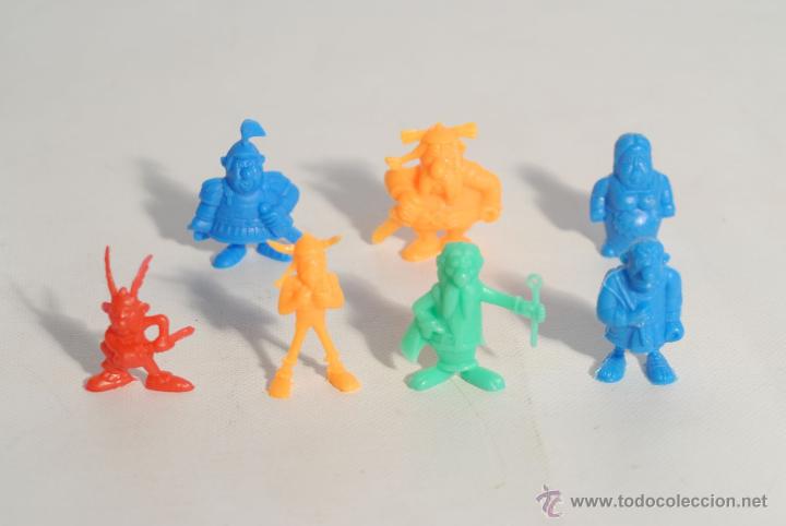 Figuras de goma y PVC: 7 Mu&ntilde;ecos Premium de Asterix. - Foto 1