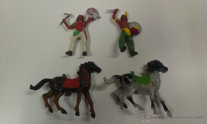 Figuras de goma y PVC: LOTE DE DOS INDIOS Y DOS CABALLOS . COMANSI - Foto 2