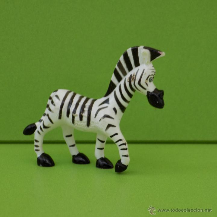 Figuras de goma Kinder: KINDER FIGURA , MADAGASCAR - Foto 1