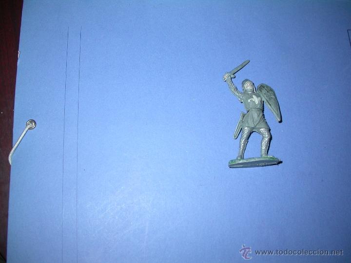 Figuras de goma y PVC: FIGURA PECH - Foto 1