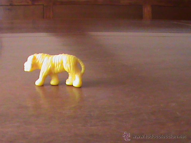 Figuras de goma y PVC: FIGURA CHICLES DUNKIN - Foto 2