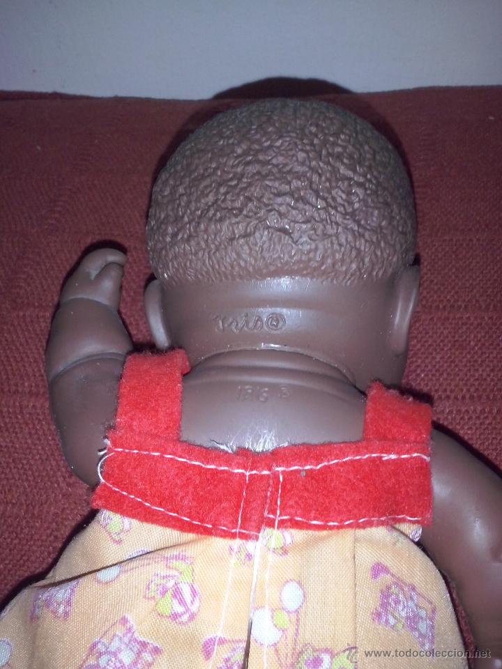Figuras de goma y PVC: Mu&ntilde;eca negra de la marca iris - Foto 2