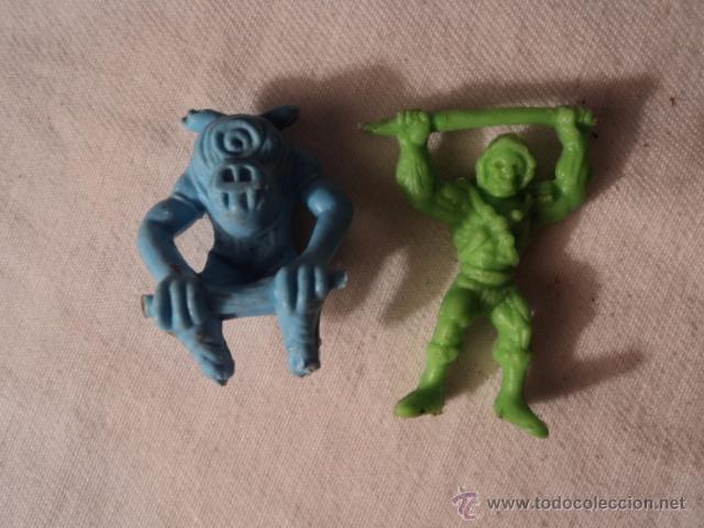 Gummi- und PVC-Figuren: 2 FIGURAS A&Ntilde;OS 70/80 PLASTICO R30.