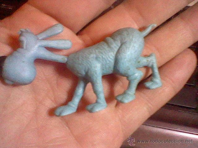 Figuras de goma y PVC: PERRO four four PLASTICO  JUGADO LEER - Foto 4