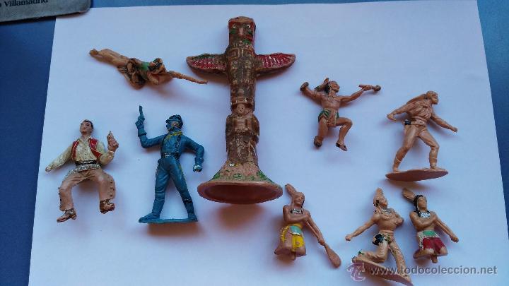 Figuras de goma y PVC: lote te indios vaqueros y mas de reamsa - Foto 1