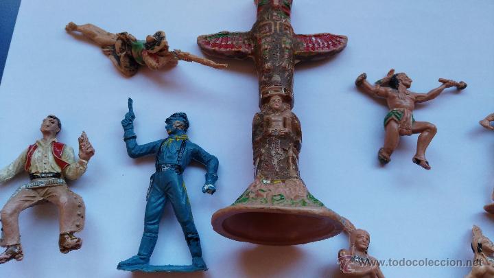 Figuras de goma y PVC: lote te indios vaqueros y mas de reamsa - Foto 2