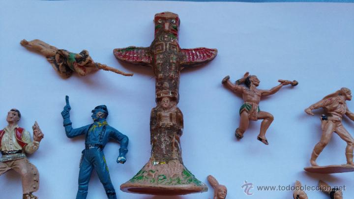 Figuras de goma y PVC: lote te indios vaqueros y mas de reamsa - Foto 4