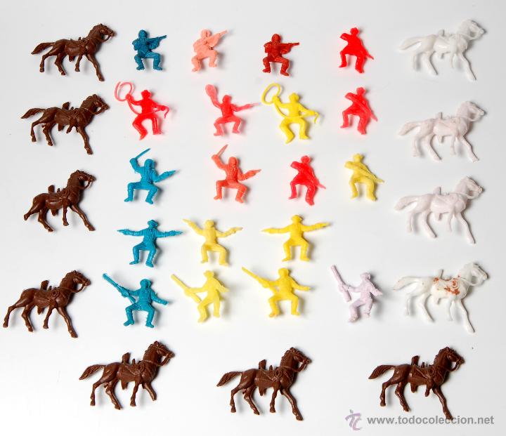 Figuras de goma y PVC: VAQUEROS A CABALLO MONTAPLEX, 30 FIGURAS - Foto 1