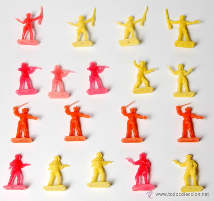 Figuras de goma y PVC: VAQUEROS MONTAPLEX, 19 FIGURAS - Foto 1